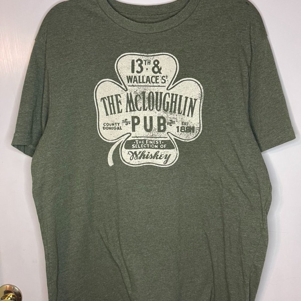 Old navy graphic tee